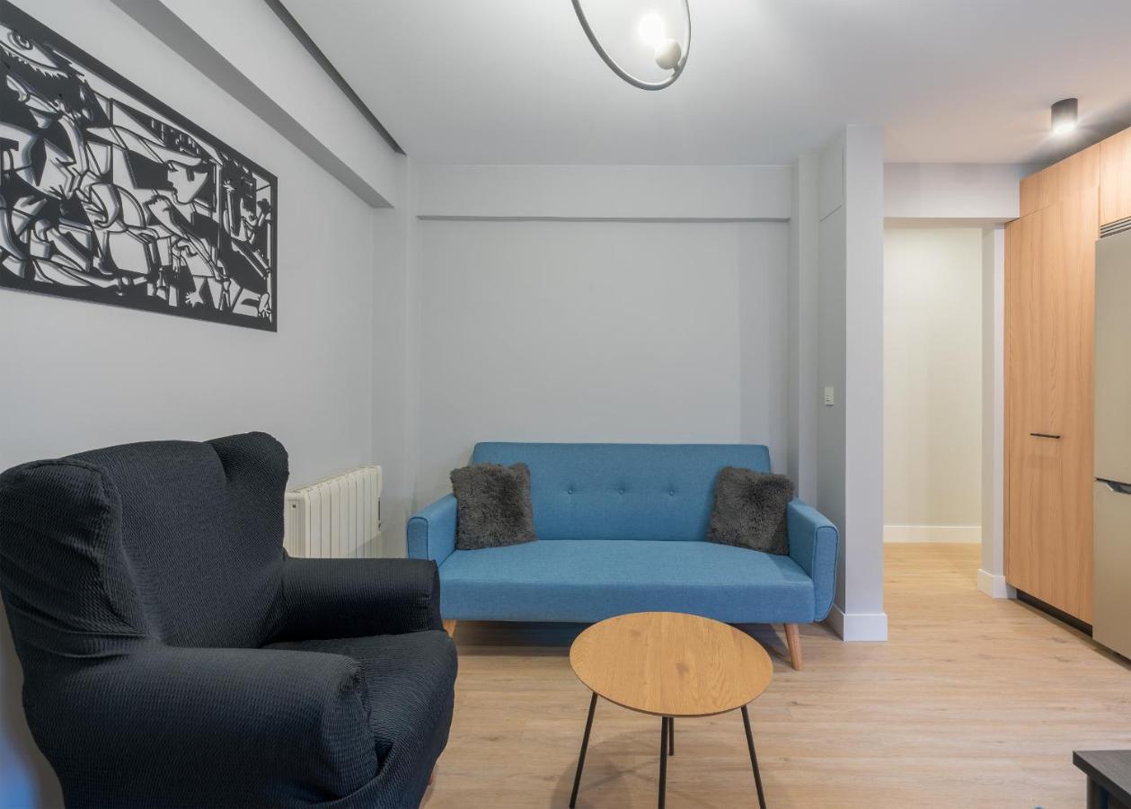 Villa Hita Apartment By People Rentals Більбао Екстер'єр фото